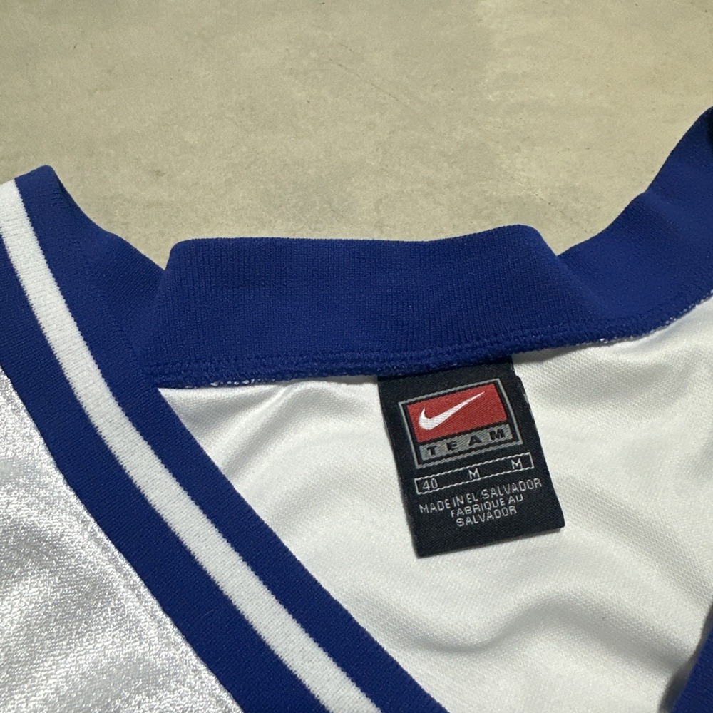 Men's SZ 40 Medium Nike Team Duke #23 Basketball Jersey Patches Logo Official - Picture 3 of 9